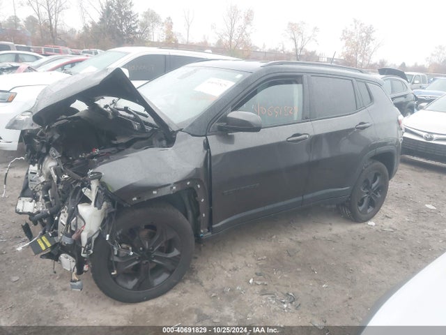 3C4NJDBB1KT621309 Jeep Compass Altitude 4x4