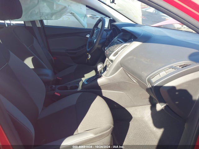Ford FOCUS SE 2014 1FADP3F27EL349661 Image 5