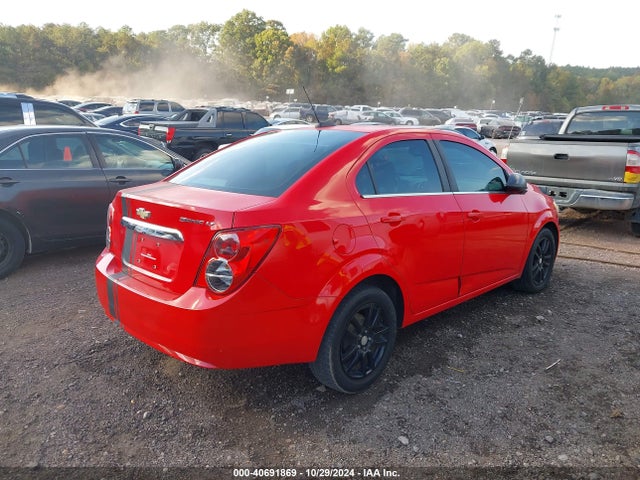 Chevrolet Sonic Lt Auto 2015 1G1JC5SH9F4135290 Image 4