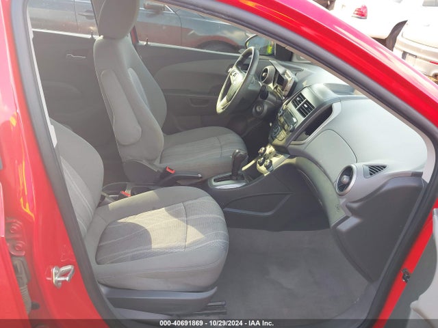 Chevrolet Sonic Lt Auto 2015 1G1JC5SH9F4135290 Image 5