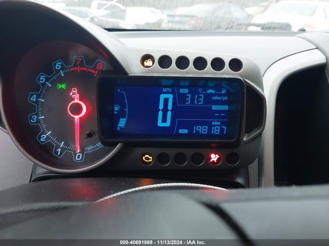 Chevrolet Sonic Lt Auto 2015 1G1JC5SH9F4135290 Image 7