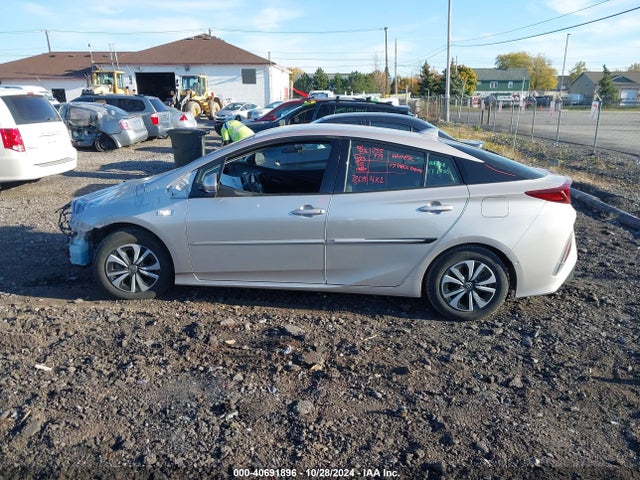 Toyota Prius Prime Advanced 2017 JTDKARFPXH3047061 Image 14