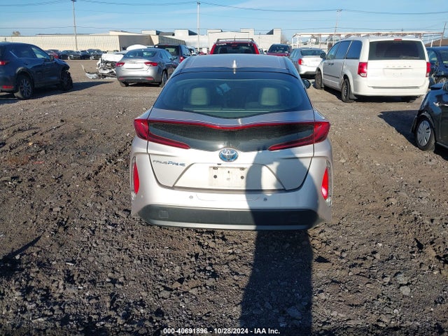 Toyota Prius Prime Advanced 2017 JTDKARFPXH3047061 Image 16