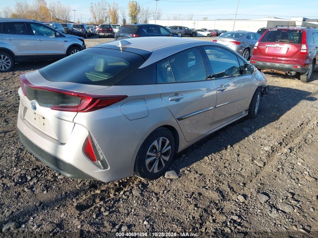 JTDKARFPXH3047061 Toyota Prius Prime Advanced