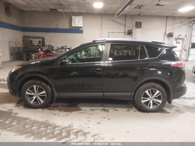 2T3RFREV9JW771424 Toyota Rav4 Adventure/xle