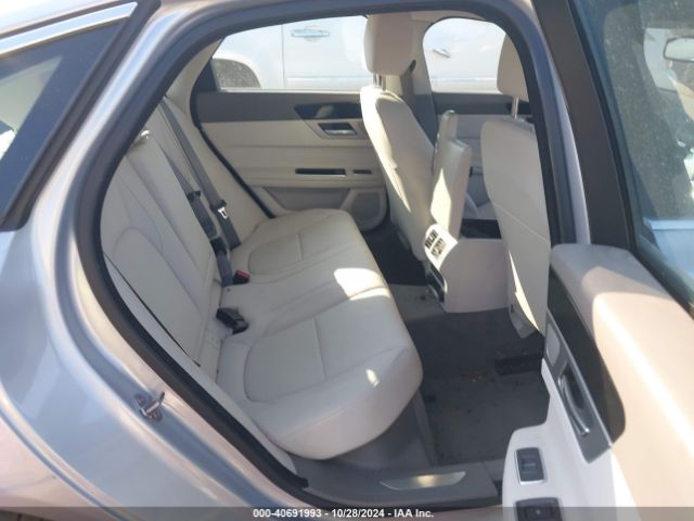 SAJBD4BV5HCY46665 Jaguar Xf 35t Premium
