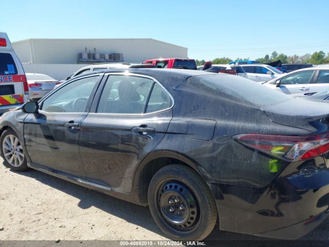 4T1C11AK7NU663660 Toyota CAMRY LE