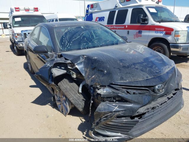 4T1C11AK7NU663660 Toyota CAMRY LE