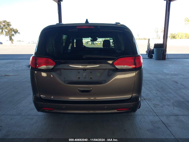 2C4RC1CG9MR560172 Chrysler Voyager Lx