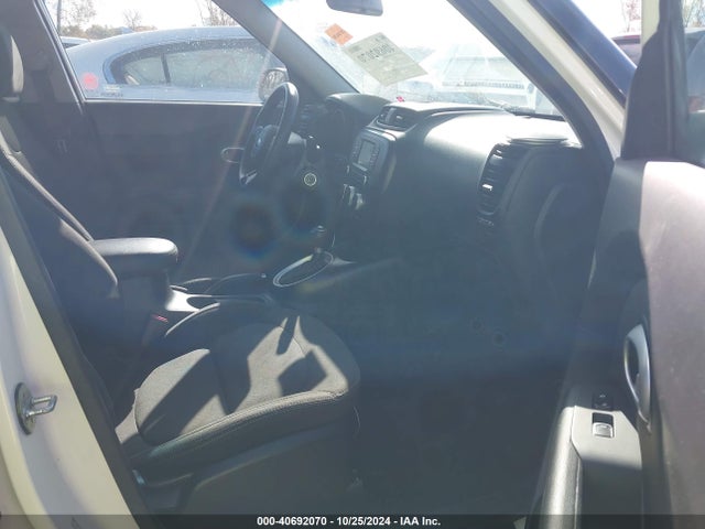KIA Soul 2019 KNDJN2A28K7686302 Image 5