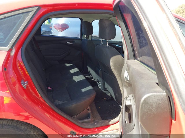 Ford FOCUS SE 2015 1FADP3F22FL240431 Image 8