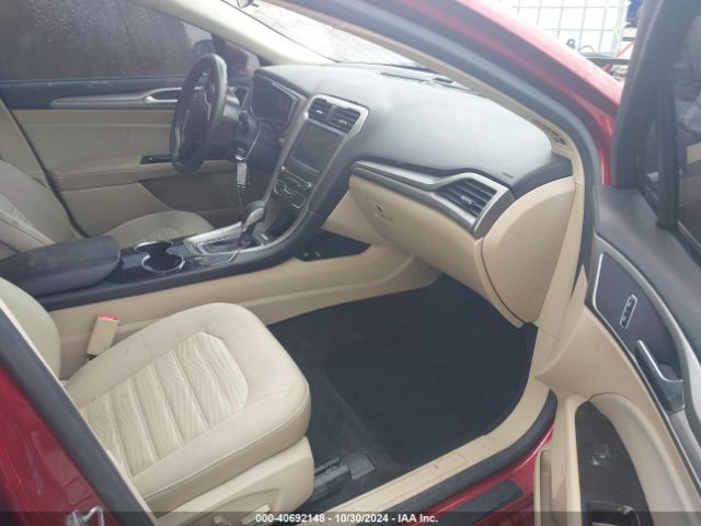 3FA6P0H79GR121228 Ford FUSION SE