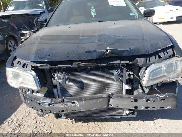 Chrysler 300 2014 2C3CCAAG8EH181040 Image 12