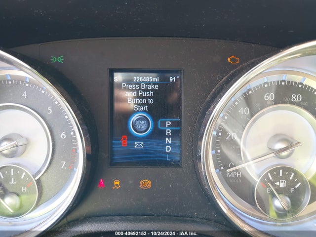 Chrysler 300 2014 2C3CCAAG8EH181040 Image 15