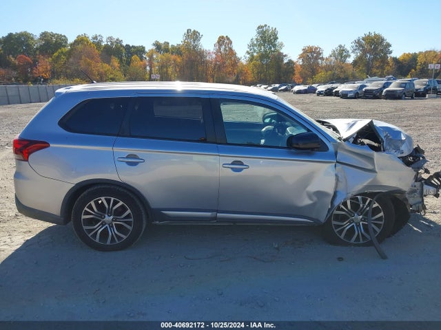 JA4AZ3A36GZ040863 Mitsubishi Outlander Es