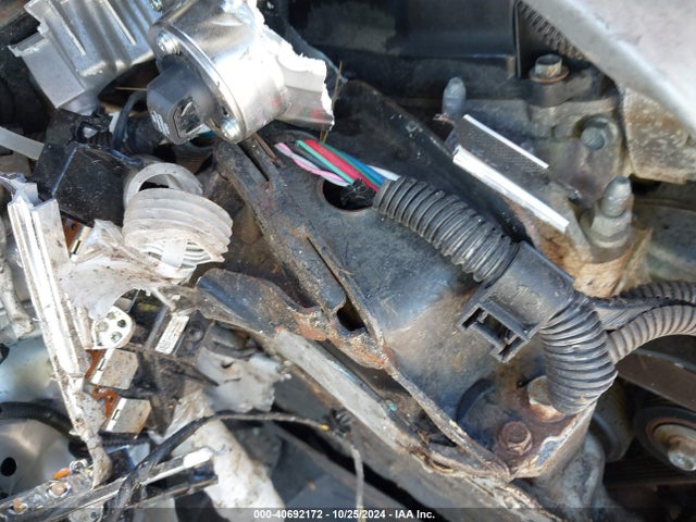 JA4AZ3A36GZ040863 Mitsubishi Outlander Es