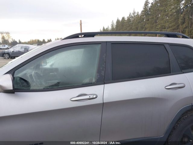 1C4PJMDX0JD572061 Jeep Cherokee Limited 4x4