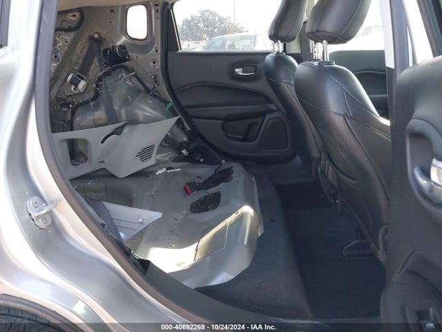 3C4NJCBB1KT706760 Jeep Compass Altitude Fwd