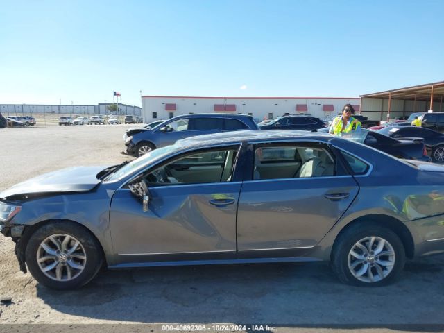 1VWAT7A37HC076450 Volkswagen Passat 1.8t S