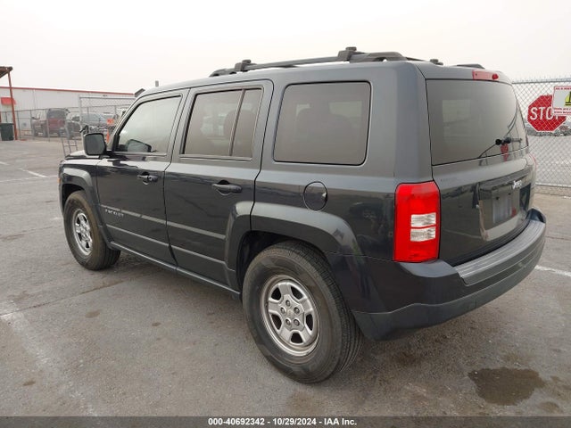 1C4NJPBB8FD326057 Jeep Patriot Sport