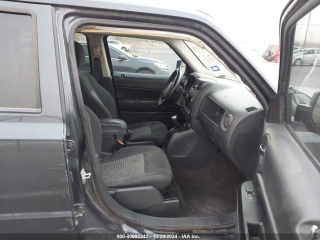 1C4NJPBB8FD326057 Jeep Patriot Sport
