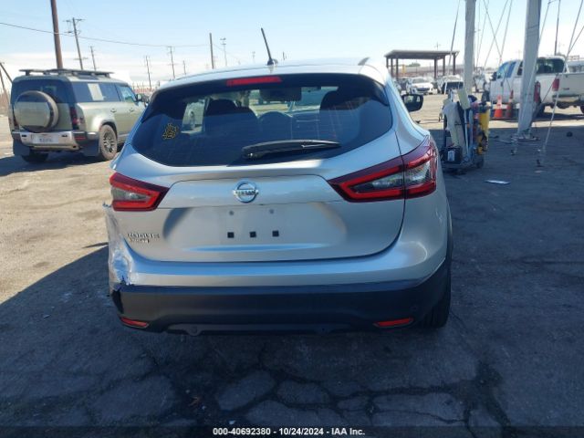 JN1BJ1AV3MW308789 Nissan Rogue Sport S Fwd Xtronic Cvt