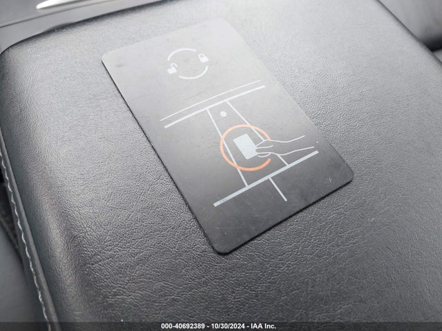2022 TESLA MODEL 3 5YJ3E1EB4NF152435 Photo 10