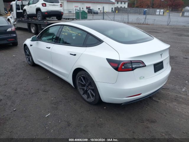 2022 TESLA MODEL 3 5YJ3E1EB4NF152435 Photo 2