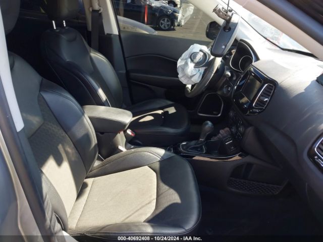 3C4NJCBB8MT552762 Jeep Compass Altitude Fwd