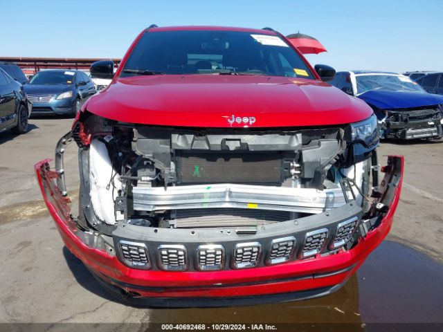 3C4NJDFNXRT143020 Jeep Compass Latitude Lux Fwd