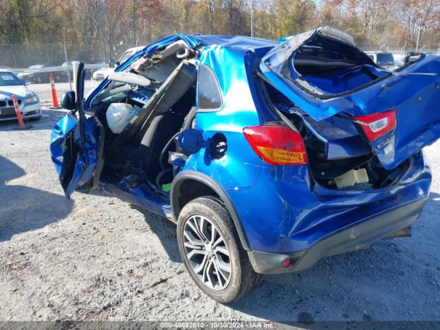 JA4AP3AU2HZ028421 Mitsubishi Outlander Sport 2.0 Le