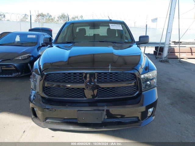 RAM 1500 Express  4x2 5'7 Box 2017 3C6RR6KT1HG765045 Image 12