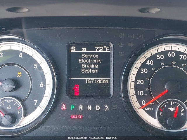 RAM 1500 Express  4x2 5'7 Box 2017 3C6RR6KT1HG765045 Image 15