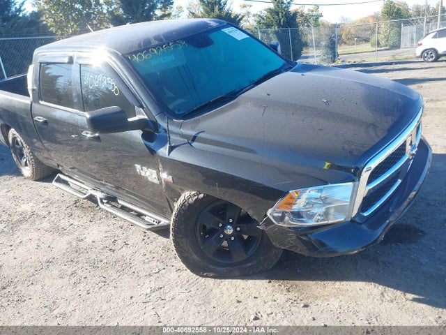 1C6RR7TT9KS516903 RAM 1500 Classic Slt  4x4 6'4 Box