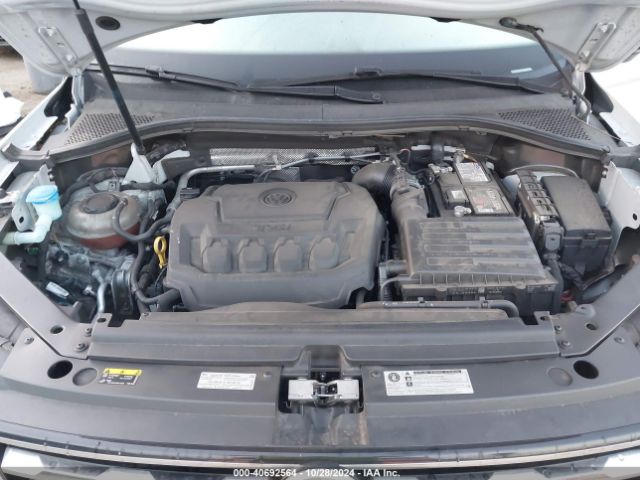 3VV3B7AX0JM208813 Volkswagen Tiguan 2.0t Se/2.0t Sel