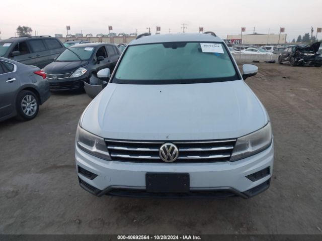 3VV3B7AX0JM208813 Volkswagen Tiguan 2.0t Se/2.0t Sel