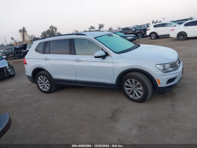 3VV3B7AX0JM208813 Volkswagen Tiguan 2.0t Se/2.0t Sel