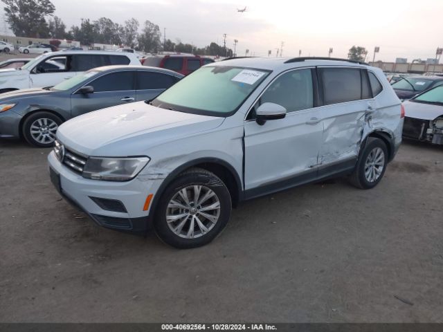 3VV3B7AX0JM208813 Volkswagen Tiguan 2.0t Se/2.0t Sel