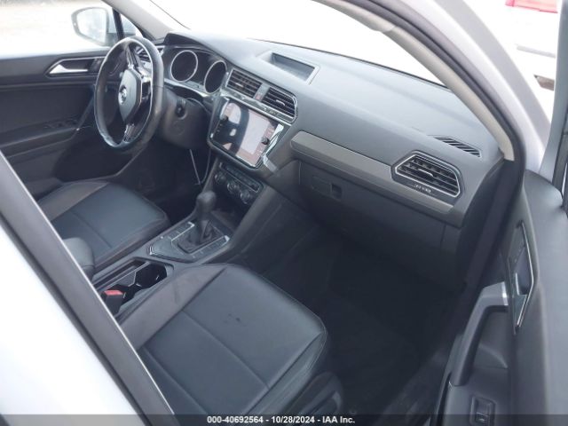 3VV3B7AX0JM208813 Volkswagen Tiguan 2.0t Se/2.0t Sel