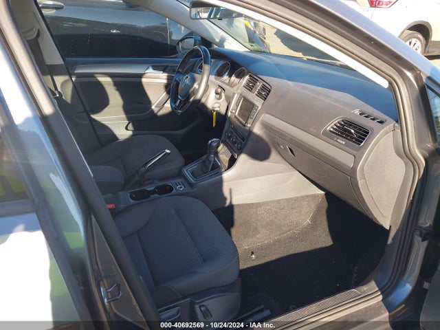 3VWC17AU6GM508448 Volkswagen Golf Sportwagen Tsi S 4-door