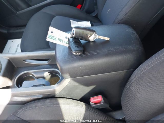 KNDPB3AC9F7679558 KIA Sportage Lx