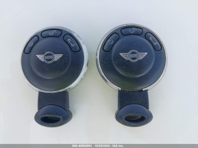 2007 MINI COOPER WMWMF33557TT54045 Photo 10