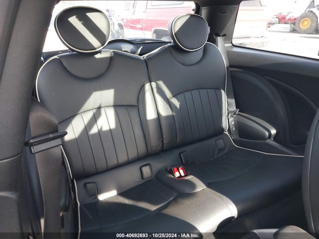 2007 MINI COOPER WMWMF33557TT54045 Photo 7