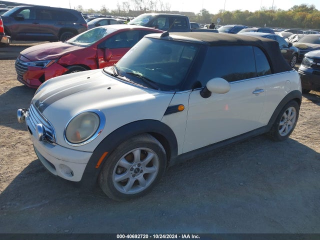 2009 MINI COOPER WMWMR33579TU96424 Photo 1