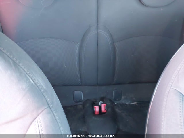 2009 MINI COOPER WMWMR33579TU96424 Photo 7
