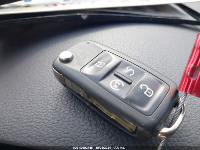 1VWCT7A30EC070347 Volkswagen Passat 1.8t Sel Premium