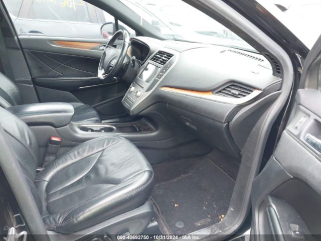 5LMCJ2C9XHUL02330 Lincoln MKC SELECT