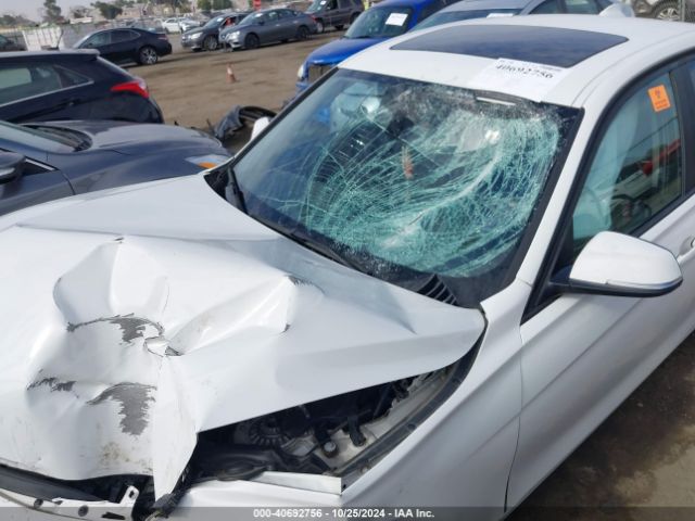 WBA3B1C5XEP679811 BMW 320i