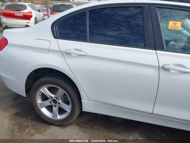 WBA3B1C5XEP679811 BMW 320i