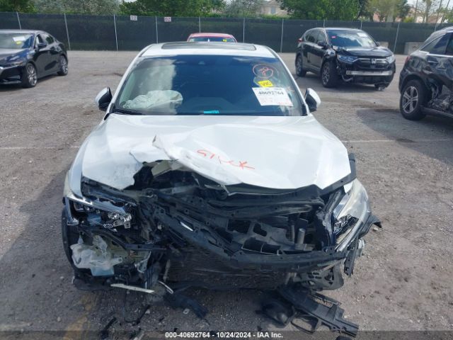 19UDE2F77JA008984 Acura Ilx Premium Package/technology Plus Package